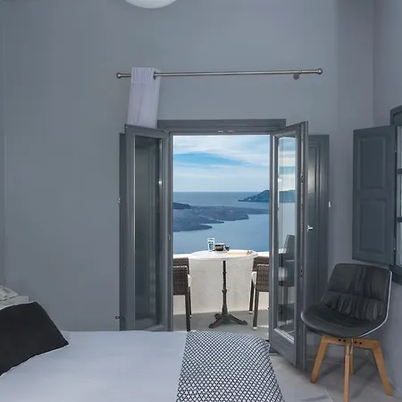 Nonis * Fira (Santorini)