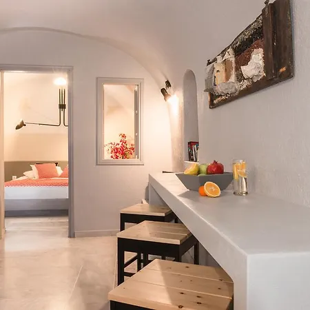 Nonis * Fira (Santorini)