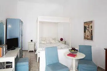 Nonis Fira (Santorini)