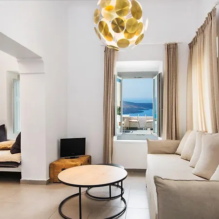 Nonis Apartment Fira (Santorini)