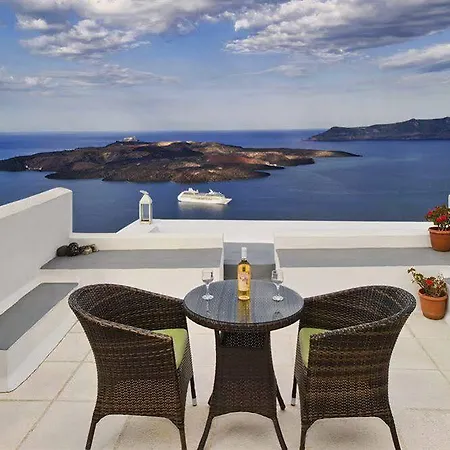 Nonis * Fira (Santorini)